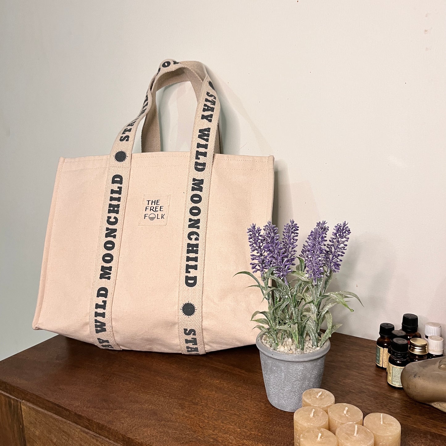 Strap Quoted Tote Bag